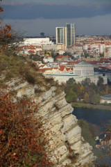 Dívčí válka a vznik hradu Děvína