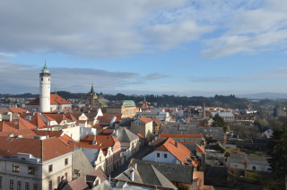 Pohled z hradní věže na město