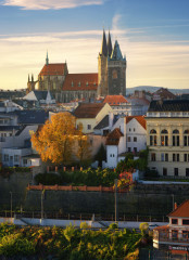 Kostel sv. bartoloměje jako dominanta města, pohled od severu (foto Ladislav Renner)