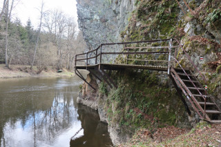 Turistickými unikáty na hrad Příběnice