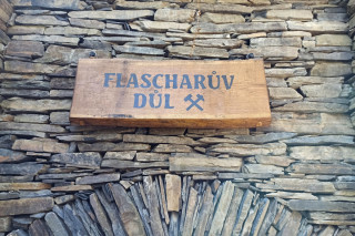 Flascharův důl