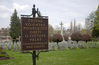 Hřbitov se nachází v X. oddělení Olšanských hřbitovů