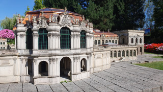 Model zámku Zwinger z německých Drážďan jako by z oka vypadl originálu.