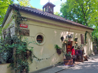 Zde se skrývá Magická jeskyně