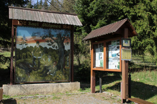 S proudem Přísečnice k sousedům