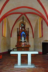 Interiér kostela sv. Linharta