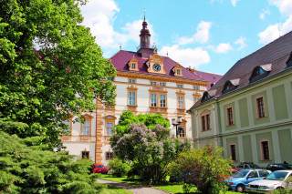 Arcibiskupský palác – hlavní průčelí