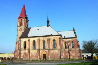 Kostel Nejsvětější Trojice
v obci Suchá