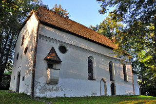 Kostel sv. Jana Křtitele s vnější kazatelnou