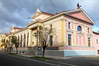 Sokolovna v Českém Brodě