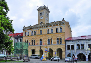 Radnice ve Frenštátu
pod Radhoštěm vévodí
náměstí