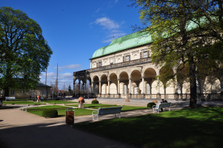 Letohrádek královny Anny v Královské zahradě Pražského hradu je nazýván též Belvederem.