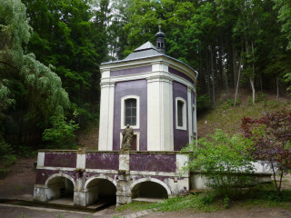 Klokočka - kaple nad pramenem